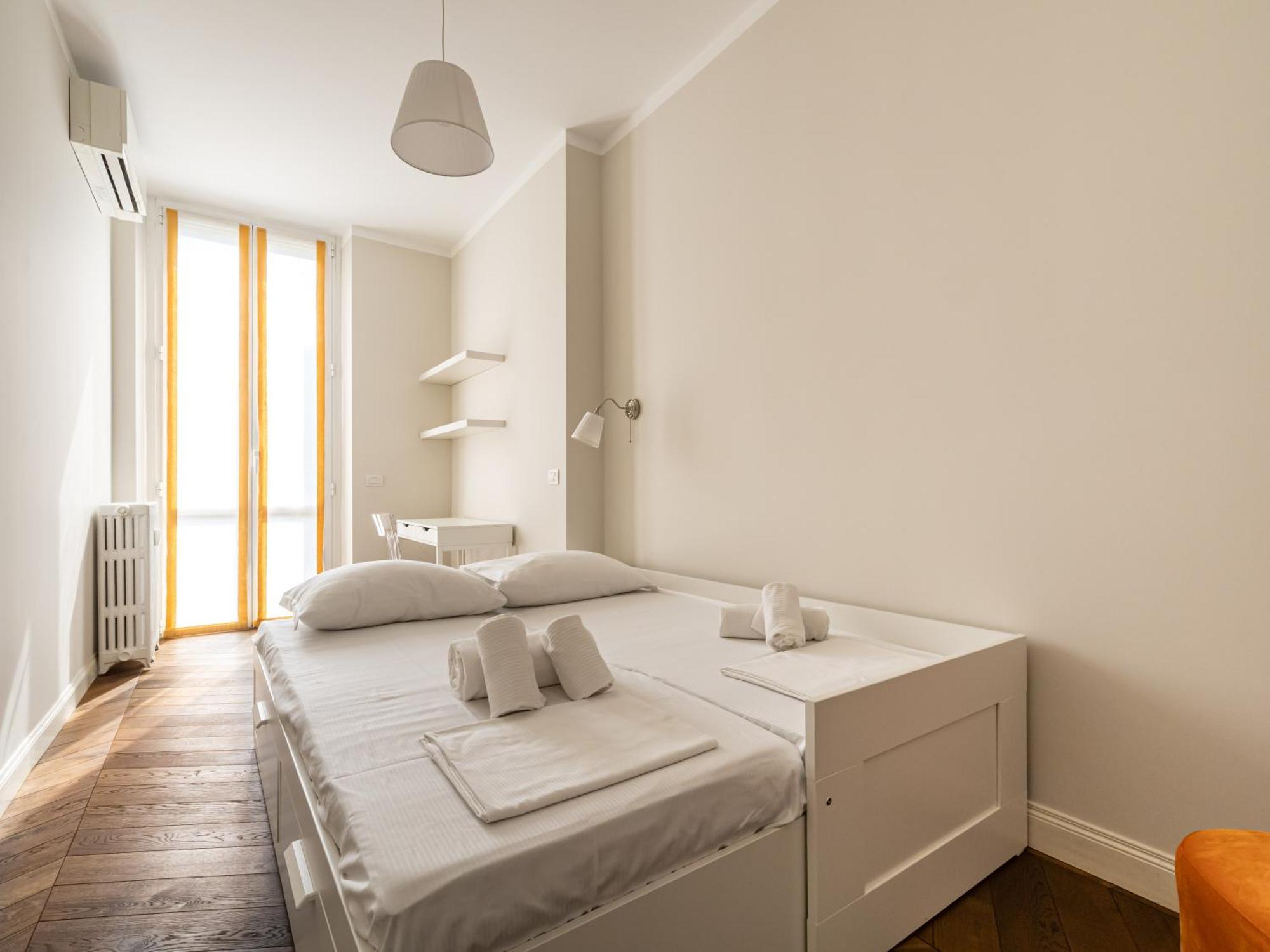 Citta Studi Elegant Huge Appartement *