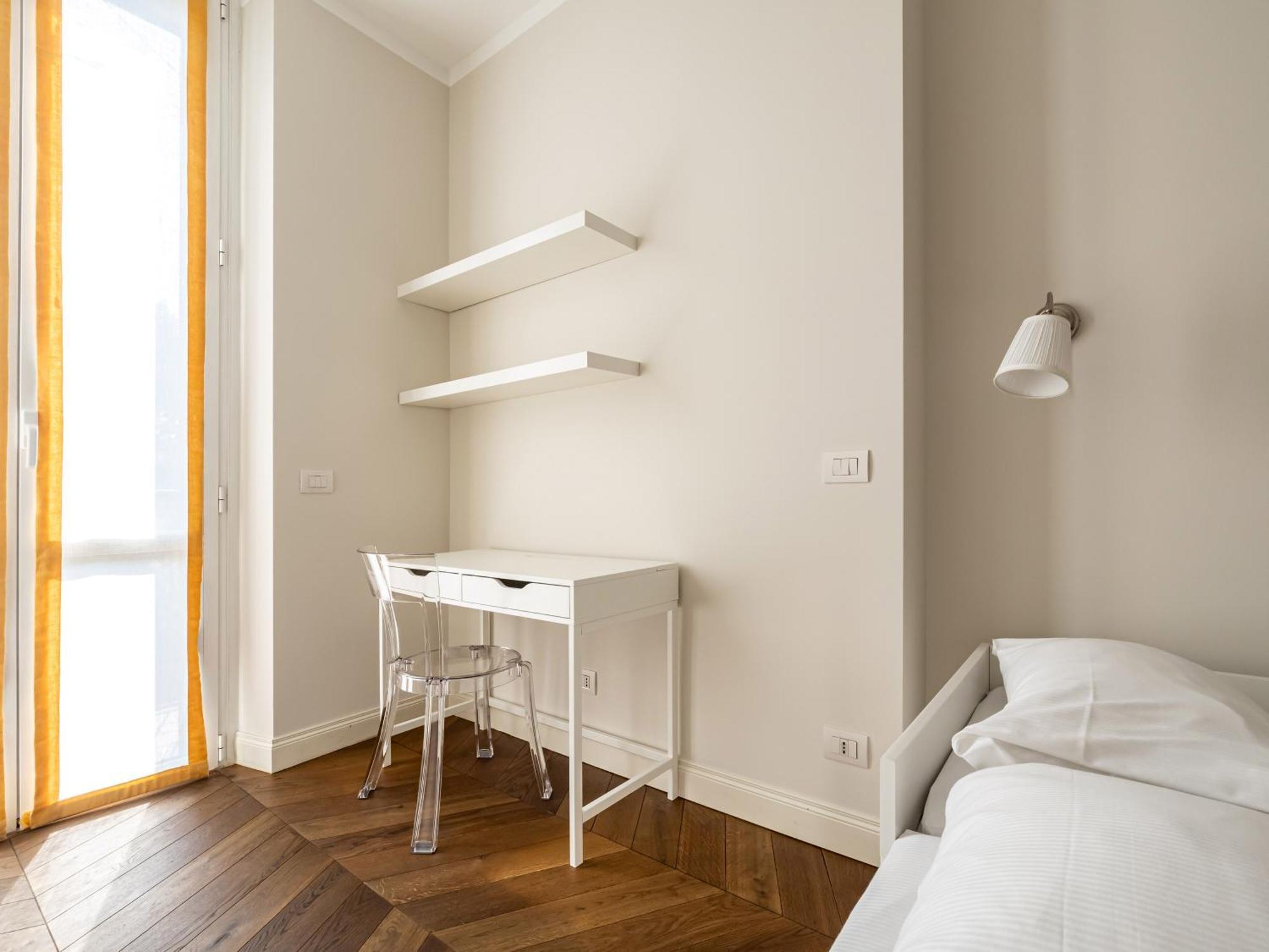 Citta Studi Elegant Huge Appartement